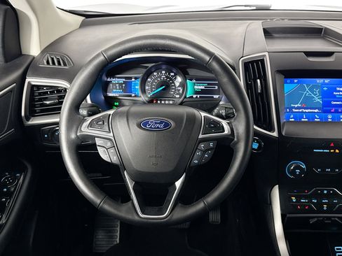 Used 2020 Ford Edge SEL AWD/4WD image 21