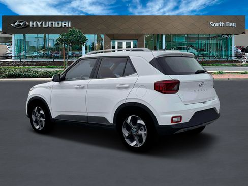 New 2026 Hyundai Venue SEL image 4