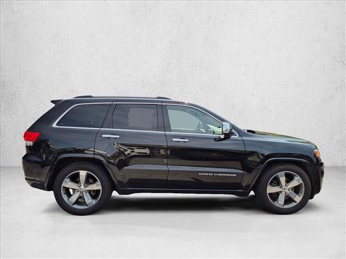 Used 2014 Jeep Grand Cherokee Overland w/ Advanced Technology Group AWD/4WD image 4