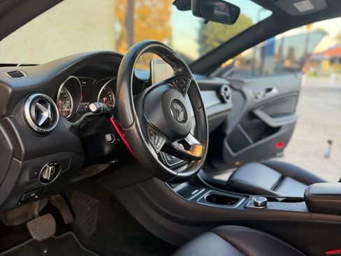 Used 2018 Mercedes-Benz CLA 250 image 23