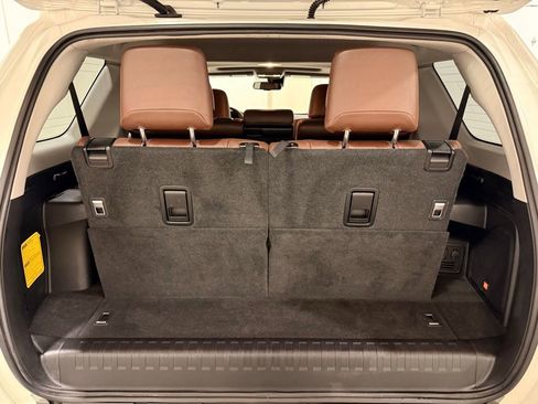 Used 2020 Toyota 4Runner Limited AWD/4WD image 10