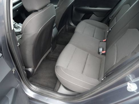 Used 2021 Kia Forte LXS FWD image 19