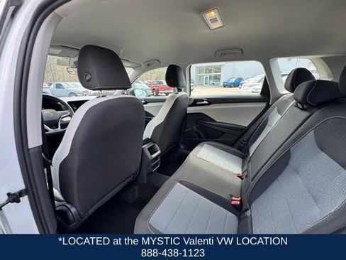 Certified 2025 Volkswagen Taos S AWD/4WD image 19