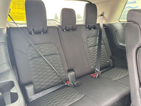 Used 2022 Nissan Pathfinder SV AWD/4WD image 23