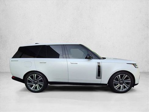 Certified 2025 Land Rover Range Rover SV AWD/4WD image 4