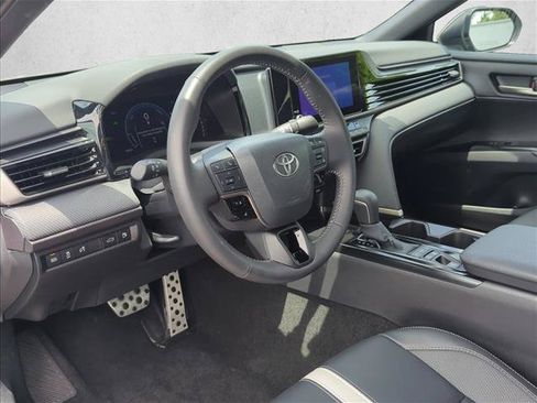 Used 2026 Toyota Camry SE FWD image 9