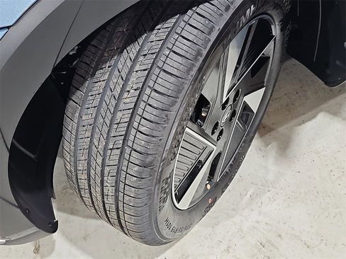 New 2026 Hyundai Ioniq 5 SE image 31