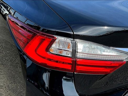 Used 2017 Lexus ES 350 w/ Accessory Package 2 FWD image 22