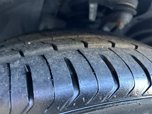 Used 2023 Chrysler 300 S image 10