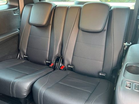 Used 2023 Mercedes-Benz GLS 450 4MATIC image 8