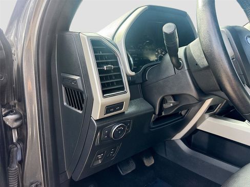 Used 2018 Ford F150 Lariat image 11