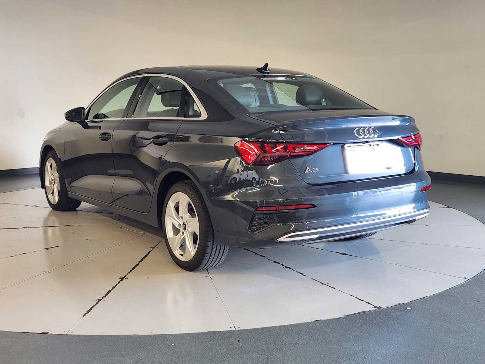 Used 2024 Audi A3 2.0T Premium FWD image 6