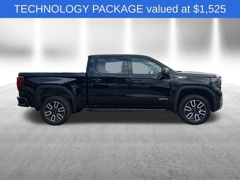 Used 2025 GMC Sierra 1500 AT4 w/ Technology Package AWD/4WD image 7