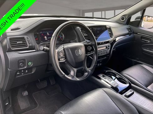 Used 2022 Honda Pilot Touring image 16