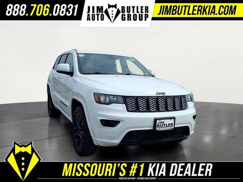 Used 2021 Jeep Grand Cherokee Laredo X AWD/4WD image 26