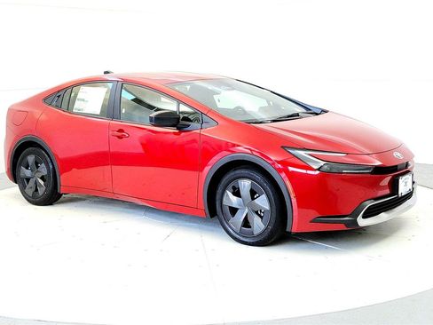 New 2026 Toyota Prius Plug-In Hybrid FWD image 7