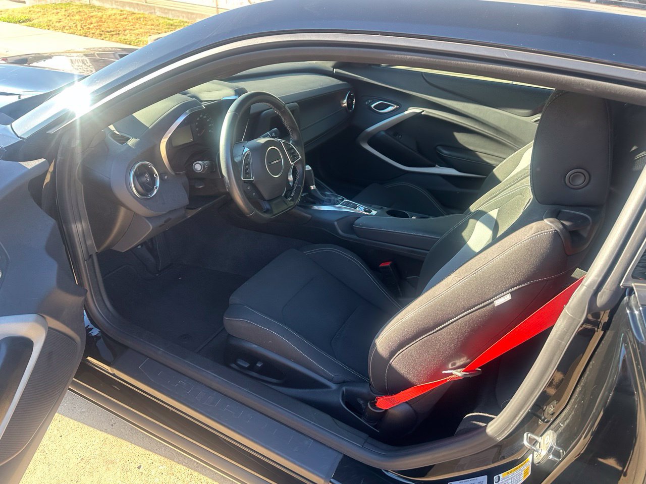 Used 2024 Chevrolet Camaro LT RWD image 5
