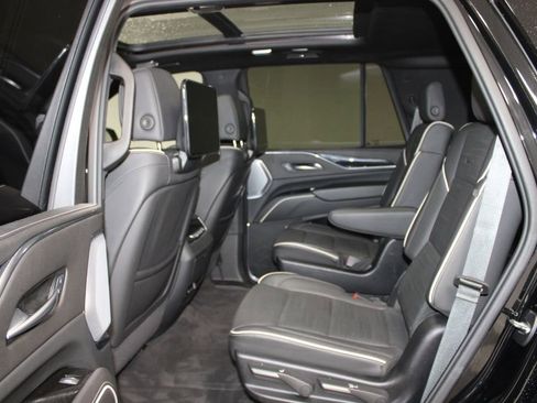 Used 2024 Cadillac Escalade Sport w/ Touring Package AWD/4WD image 24