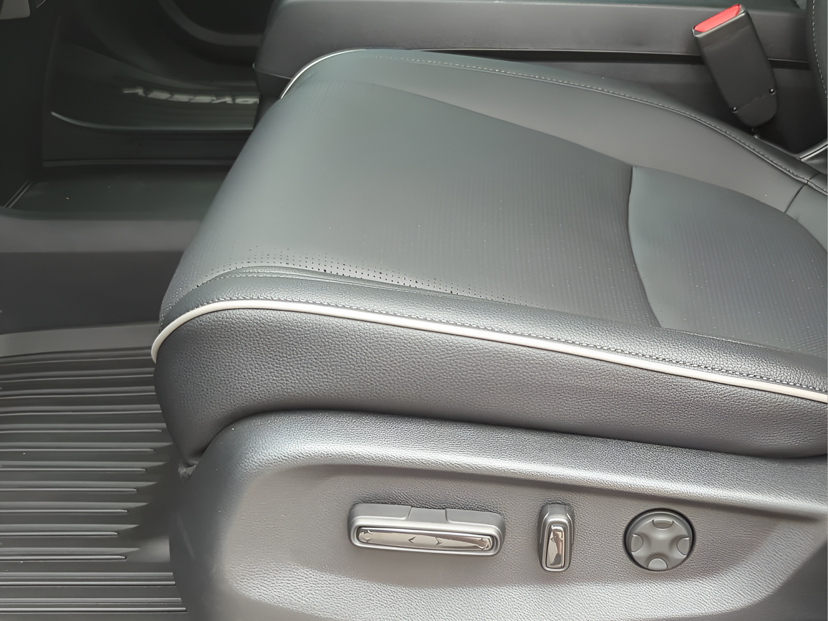 New 2026 Honda Odyssey Elite image 14