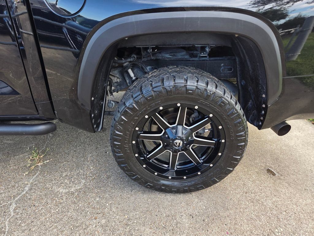 Used 2022 Toyota Tundra SR5 w/ SR5 Premium Package RWD image 23