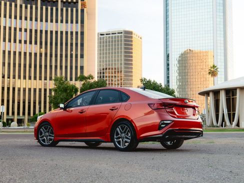 Used 2021 Kia Forte GT-Line w/ GT-Line Premium Package image 11