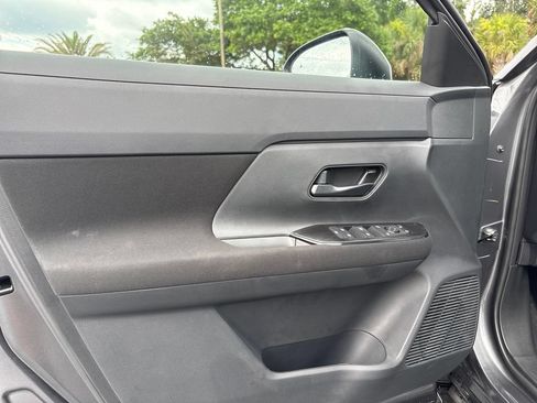 New 2026 Nissan Kicks S FWD image 3