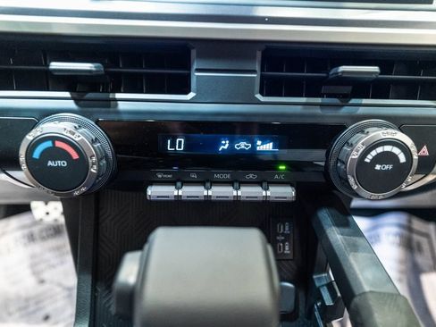 Certified 2026 Toyota Tacoma TRD Sport AWD/4WD image 29