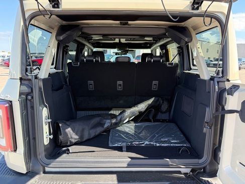 New 2025 Ford Bronco Badlands AWD/4WD image 32