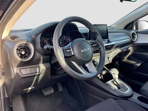 Used 2024 Kia Forte LXS image 10