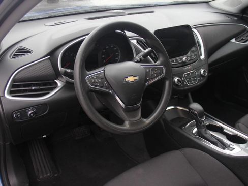 Used 2023 Chevrolet Malibu LT image 22
