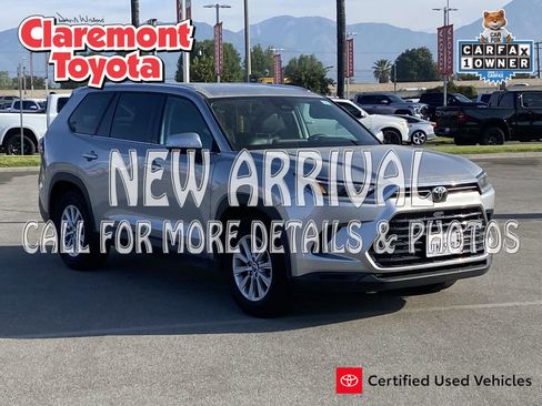 Certified 2025 Toyota Grand Highlander FWD image 1