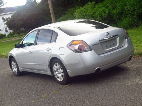 Used 2009 Nissan Altima 2.5 S w/ Emergency Aid Pkg FWD image 21