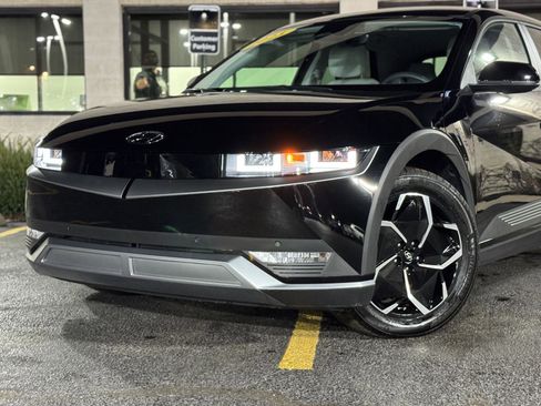 Used 2023 Hyundai Ioniq 5 SEL image 3