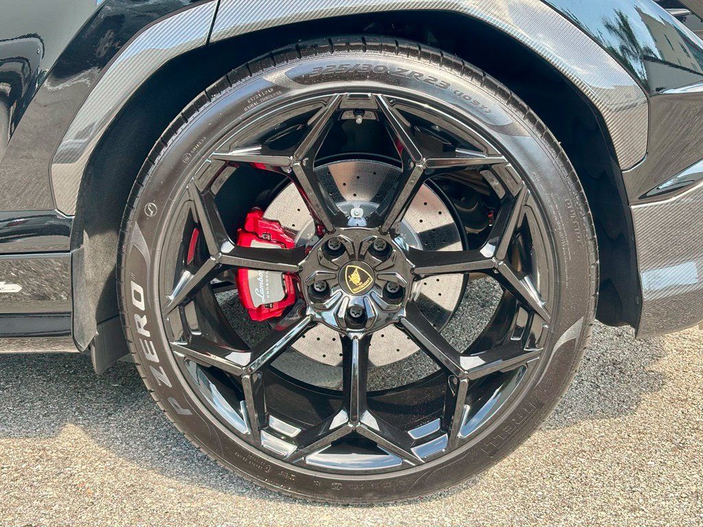 Used 2024 Lamborghini Urus Performante AWD/4WD image 14