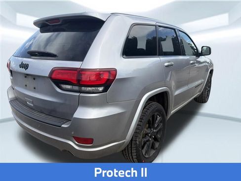 Used 2021 Jeep Grand Cherokee Laredo X AWD/4WD image 12
