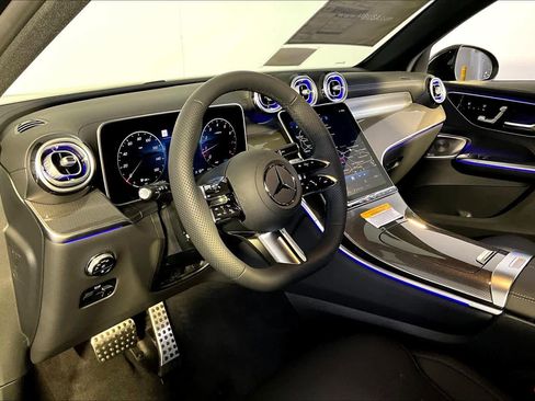 New 2026 Mercedes-Benz GLC 300 4MATIC image 9