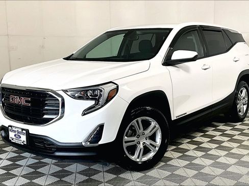 Used 2018 GMC Terrain SLE image 2