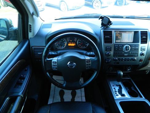 Used 2010 Nissan Armada Titanium image 16