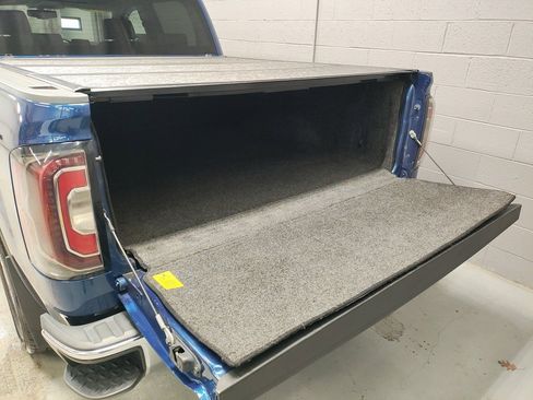 Used 2016 GMC Sierra 1500 SLT w/ SLT Premium Package image 21