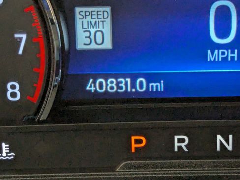 Certified 2022 Ford Explorer ST-Line image 18