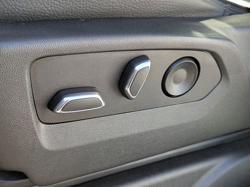 Used 2022 GMC Yukon Denali image 27