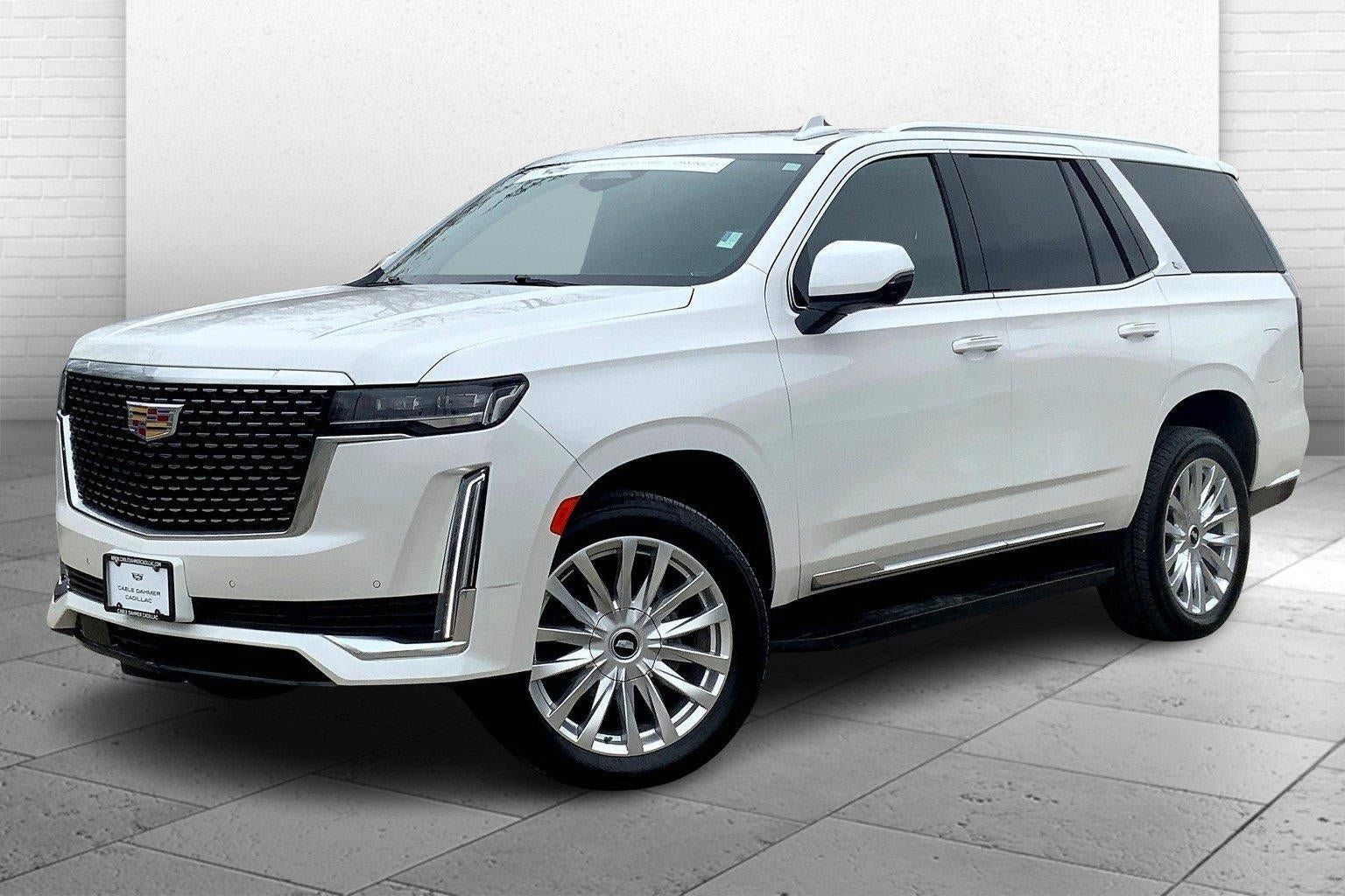 Used 2022 Cadillac Escalade Luxury AWD/4WD image 11