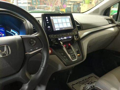 Used 2023 Honda Odyssey EX-L image 12