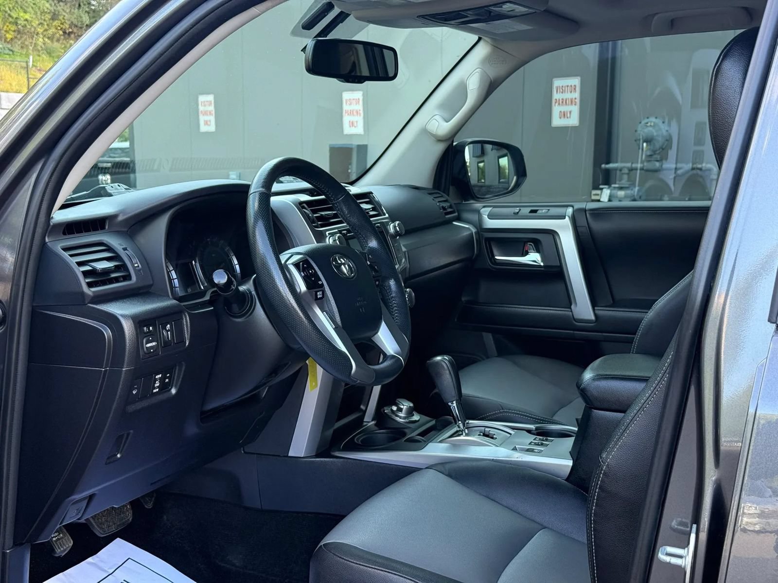 Used 2017 Toyota 4Runner SR5 Premium AWD/4WD image 10