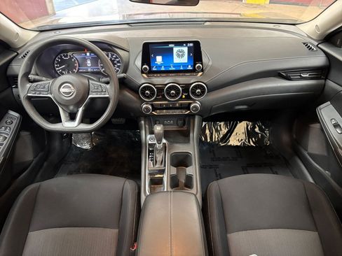 Used 2025 Nissan Sentra SV FWD image 31