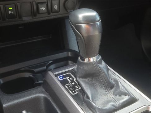 Certified 2023 Toyota Tacoma TRD Sport image 26