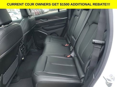 New 2026 Jeep Grand Cherokee Limited image 16