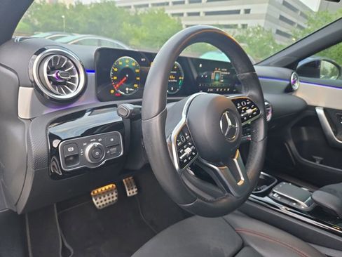 Used 2022 Mercedes-Benz A 220 image 10