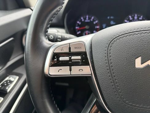 Used 2022 Kia Telluride LX FWD image 14