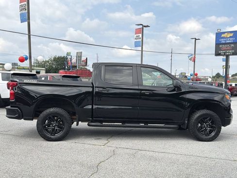 Used 2024 Chevrolet Silverado 1500 Custom Trail Boss w/ Midnight Edition AWD/4WD image 22